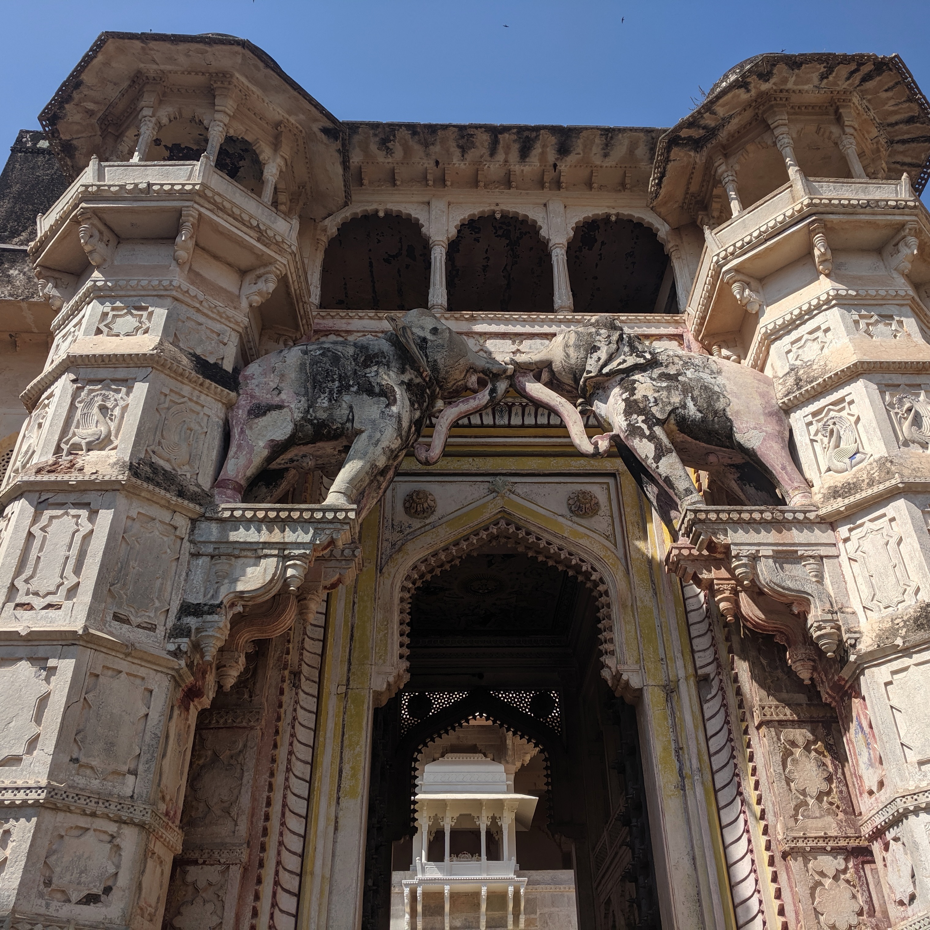 Garh palace